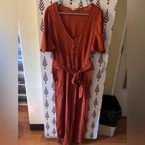 Orange/rust colored XL pant jumper shirt sleeves